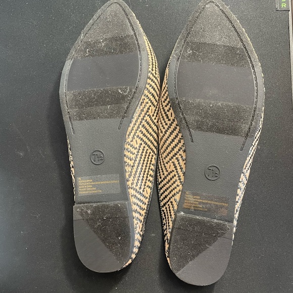 Universal threads black and tan wicker mules - Picture 2 of 3